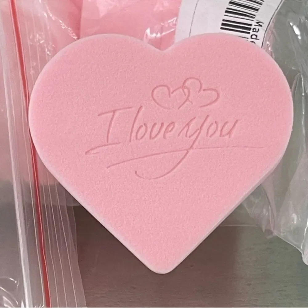 8pcs Valentine's Day Heart Shaped Makeup Sponge